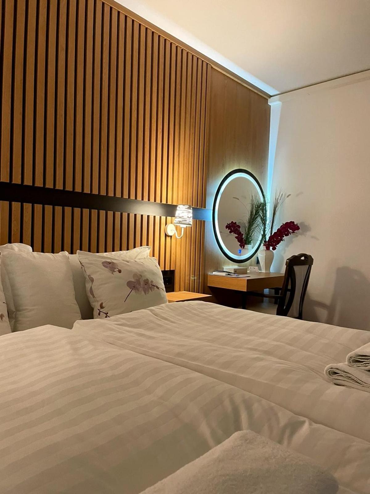 Swiss Plus Hotel Bihać Exteriér fotografie